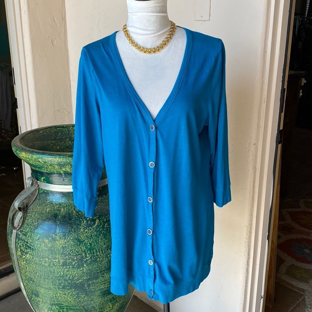 Issac Mizrahi cardigan in turquoise. Light weight long button front. Large.